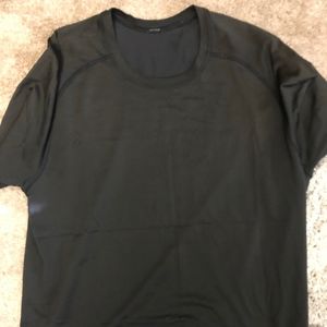 Men's Lululemon Black T-Shirt Large